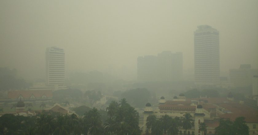 Indonesia’s Kalimantan and Sumatra have 466 hotspots causing haze