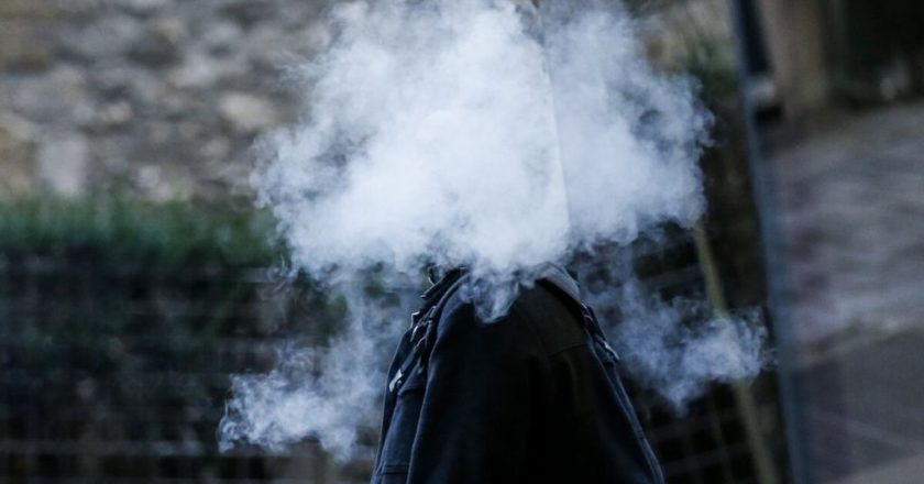 Indonesia to impose new 10% tax on e-cigarettes from 2024